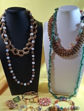 Mixed Lot of Crystal, Green Adventurine, Stone, Etc.